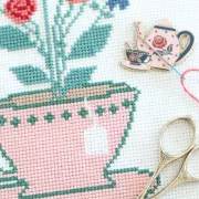 美國 Flamingo Toes | 磁力安針貼 Needle Minder | Roses Tea Set 